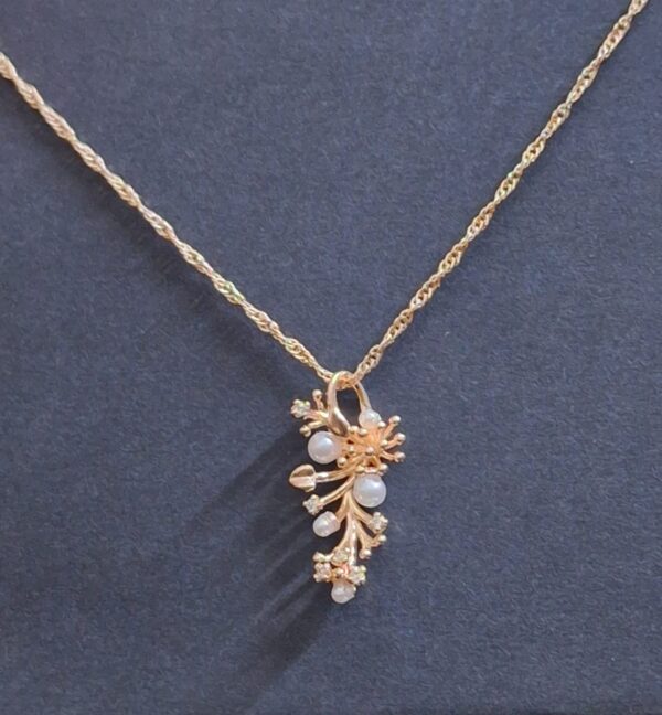Pearls Necklace