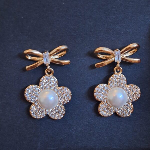 Zircon Pearl Drop Earrings