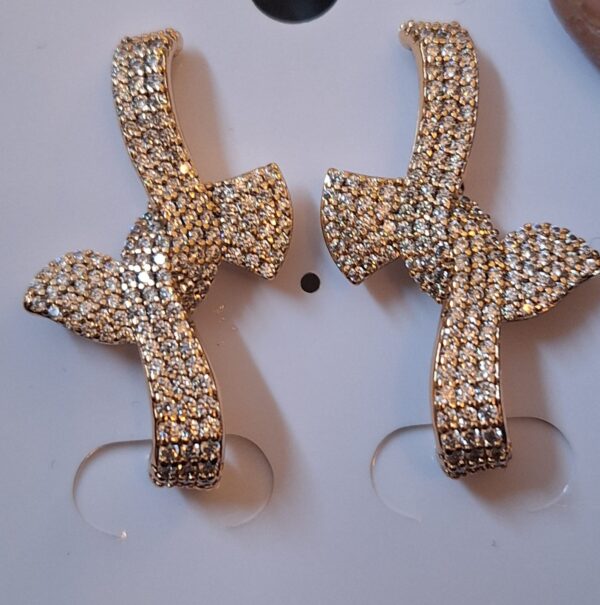 Zircon Knot Styled Studs